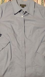 Women's tailored blouse